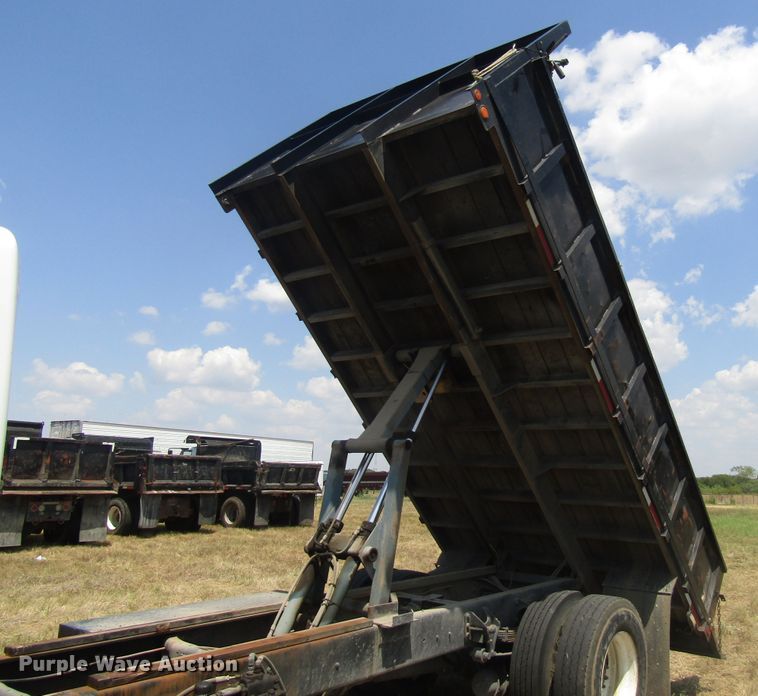 image for item DG8024 2008 International WorkStar 7300 dump truck