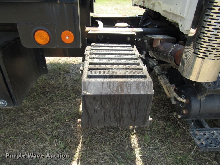 image for item DG8024 2008 International WorkStar 7300 dump truck