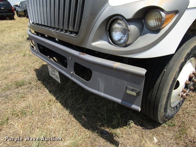 image for item DG8024 2008 International WorkStar 7300 dump truck