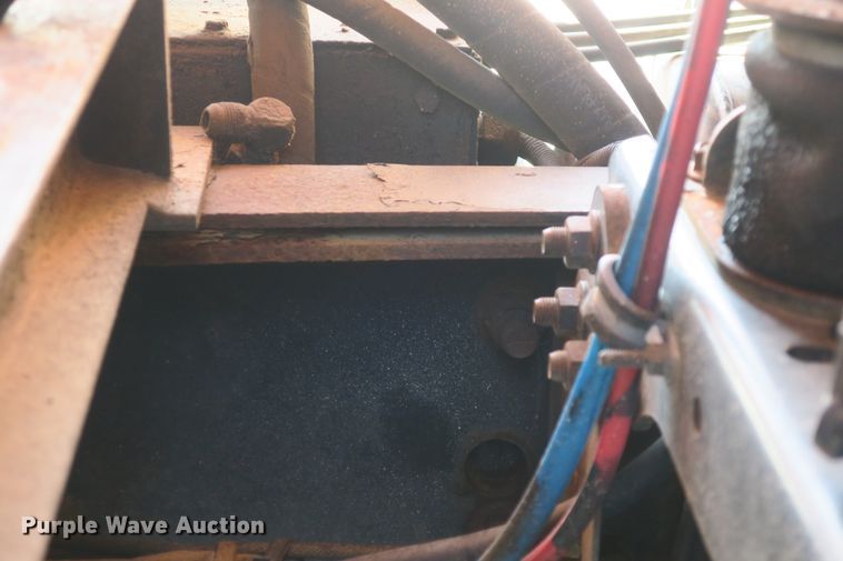 image for item DG8042 2002 International 2554 dump truck