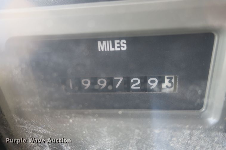 image for item DG8042 2002 International 2554 dump truck