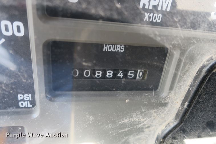 image for item DG8042 2002 International 2554 dump truck