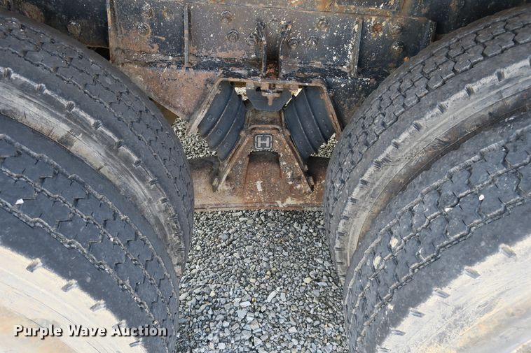 image for item DG8042 2002 International 2554 dump truck