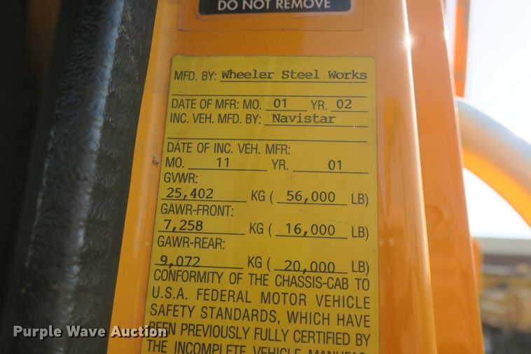 image for item DG8042 2002 International 2554 dump truck