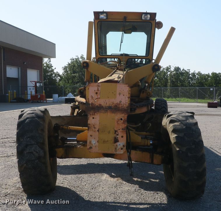 image for item DG8043 1993 Champion 720A motor grader