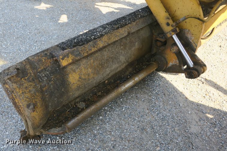 image for item DG8043 1993 Champion 720A motor grader