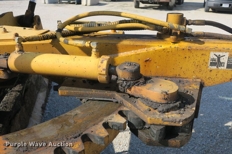 image for item DG8043 1993 Champion 720A motor grader