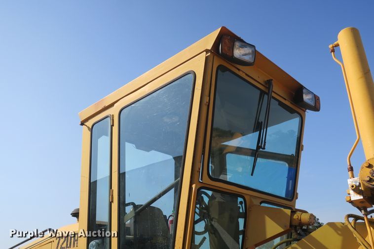 image for item DG8043 1993 Champion 720A motor grader