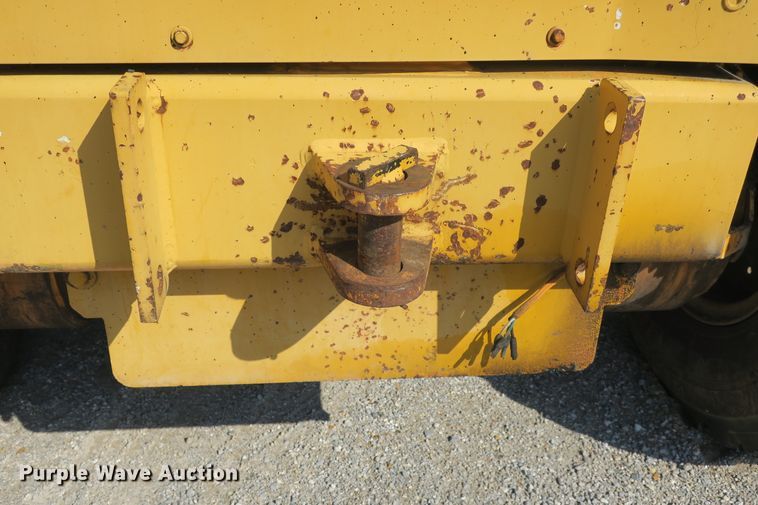 image for item DG8043 1993 Champion 720A motor grader