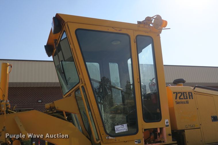 image for item DG8043 1993 Champion 720A motor grader