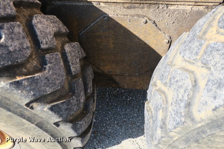 image for item DG8043 1993 Champion 720A motor grader