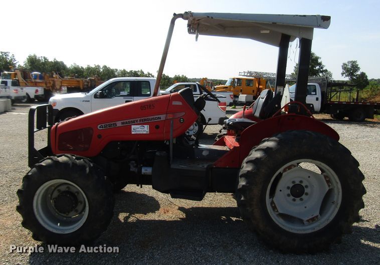 image for item DG8045 2000 Massey Ferguson 4225 MFWD tractor