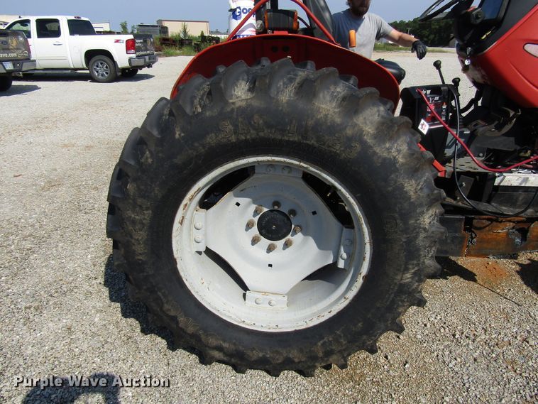 image for item DG8045 2000 Massey Ferguson 4225 MFWD tractor