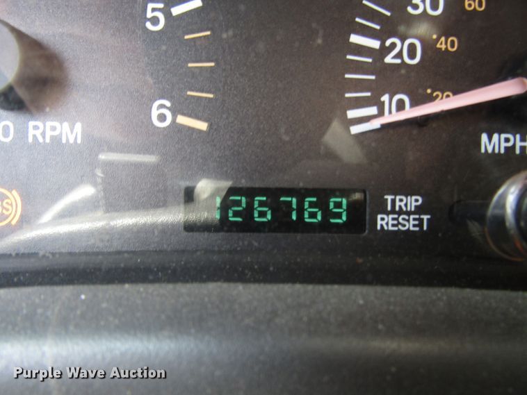 image for item DG8051 2001 Jeep Cherokee SUV