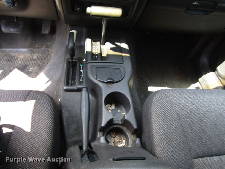 image for item DG8051 2001 Jeep Cherokee SUV