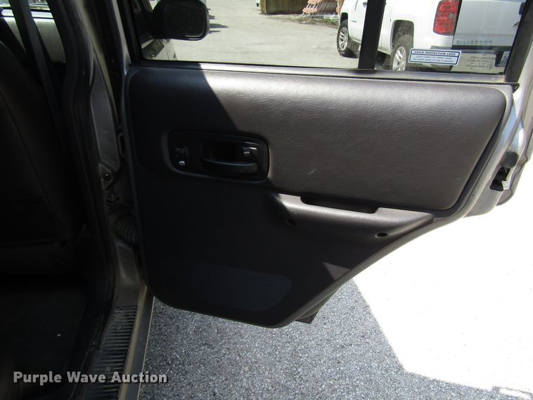 image for item DG8051 2001 Jeep Cherokee SUV