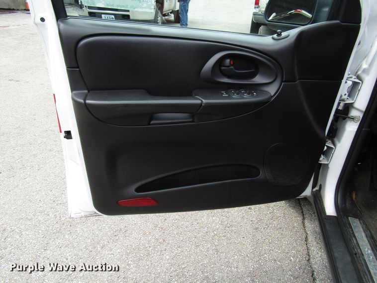 image for item DG8053 2008 Chevrolet TrailBlazer SUV