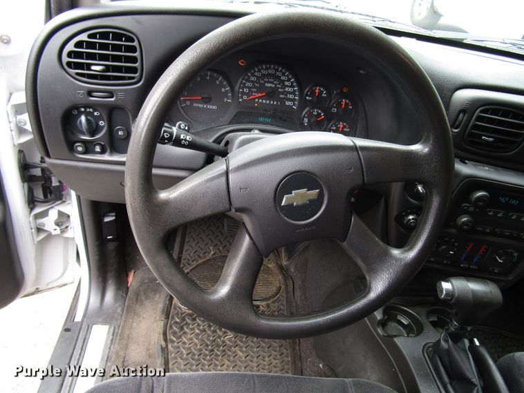 image for item DG8053 2008 Chevrolet TrailBlazer SUV