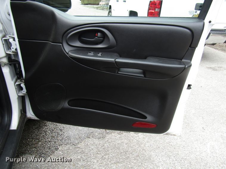 image for item DG8053 2008 Chevrolet TrailBlazer SUV