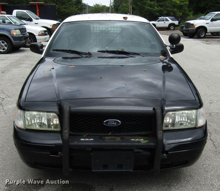 image for item DG8054 2011 Ford Crown Victoria Police Interceptor