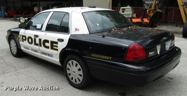 image for item DG8054 2011 Ford Crown Victoria Police Interceptor