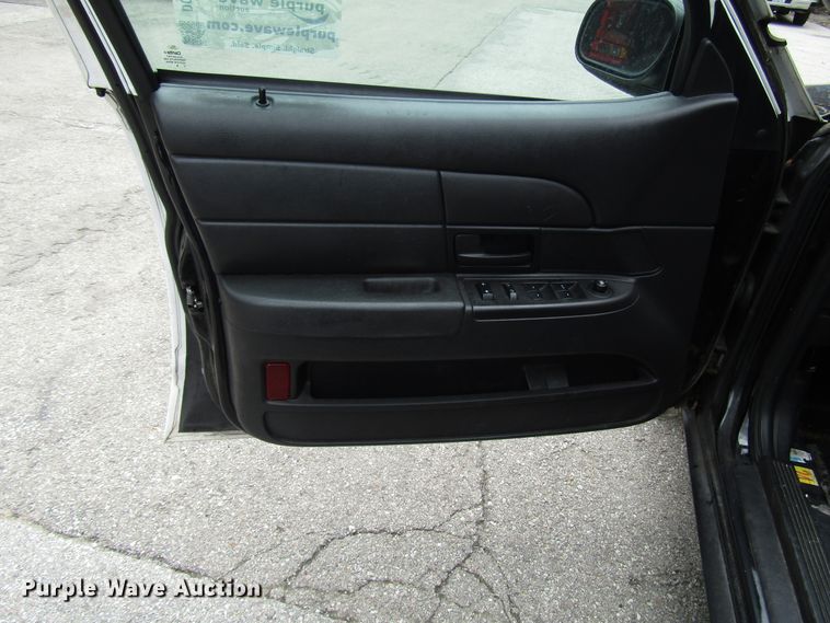 image for item DG8054 2011 Ford Crown Victoria Police Interceptor