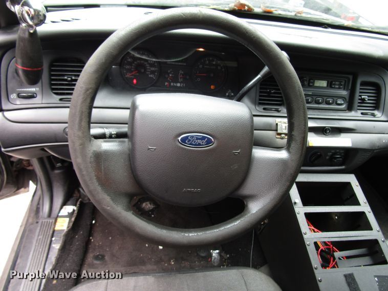 image for item DG8054 2011 Ford Crown Victoria Police Interceptor