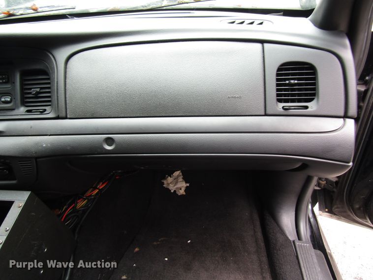 image for item DG8054 2011 Ford Crown Victoria Police Interceptor