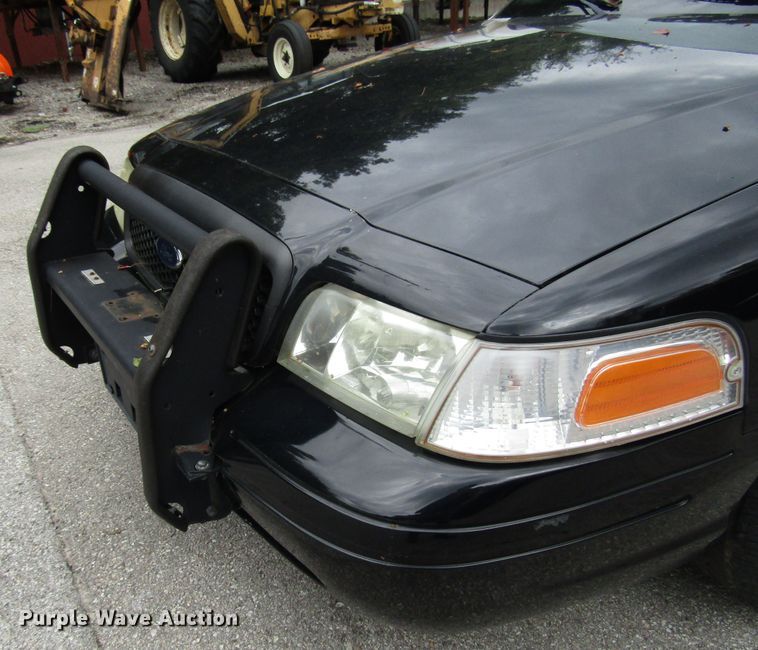 image for item DG8054 2011 Ford Crown Victoria Police Interceptor