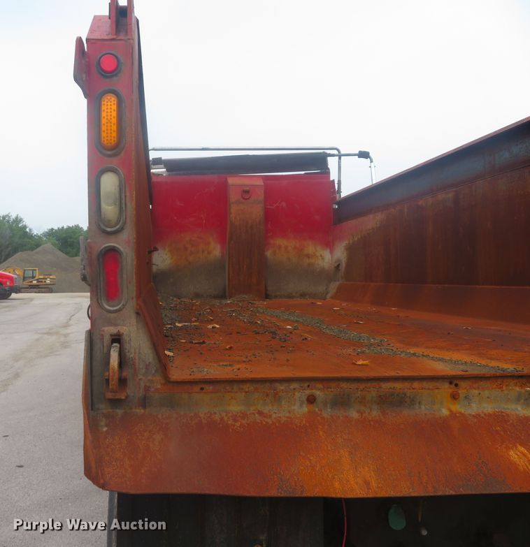 image for item DH1501 2009 International WorkStar 7400 dump truck