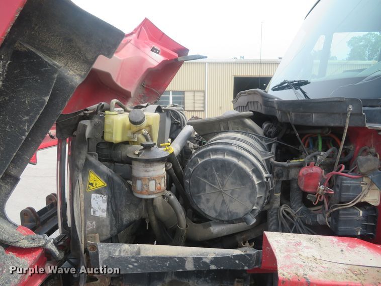 image for item DH1501 2009 International WorkStar 7400 dump truck