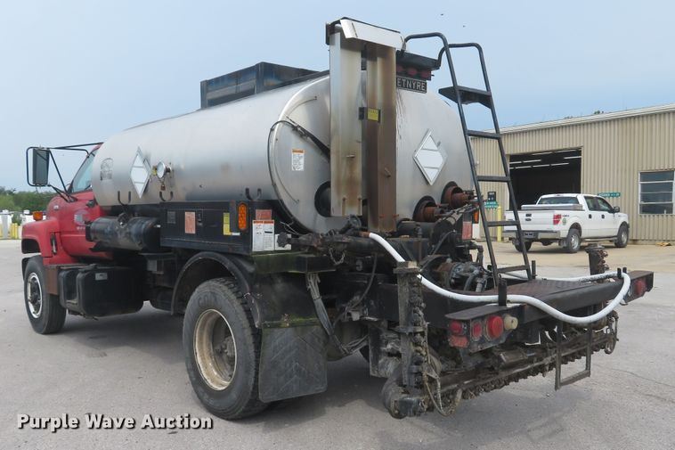 image for item DH1502 1994 Chevrolet Kodiak C6500 oil distribution truck