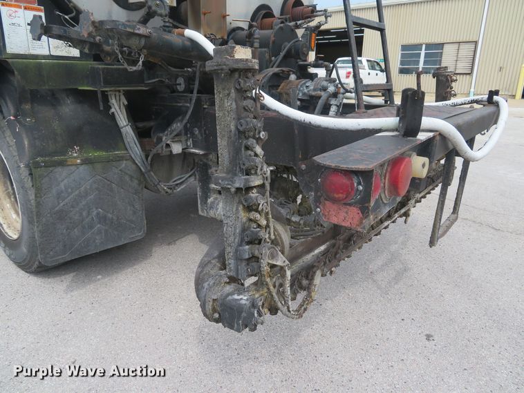 image for item DH1502 1994 Chevrolet Kodiak C6500 oil distribution truck