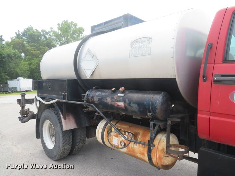 image for item DH1502 1994 Chevrolet Kodiak C6500 oil distribution truck