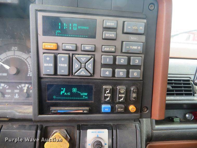 image for item DH1502 1994 Chevrolet Kodiak C6500 oil distribution truck