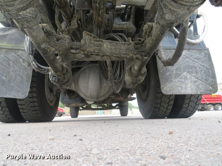 image for item DH1502 1994 Chevrolet Kodiak C6500 oil distribution truck