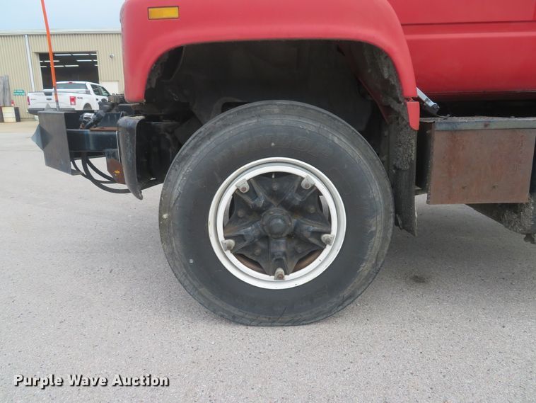 image for item DH1502 1994 Chevrolet Kodiak C6500 oil distribution truck