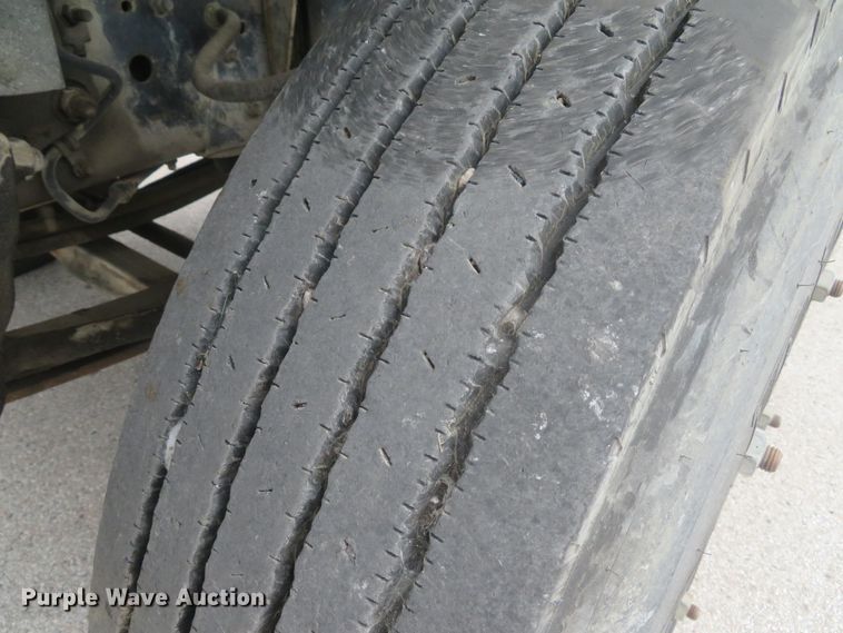 image for item DH1502 1994 Chevrolet Kodiak C6500 oil distribution truck