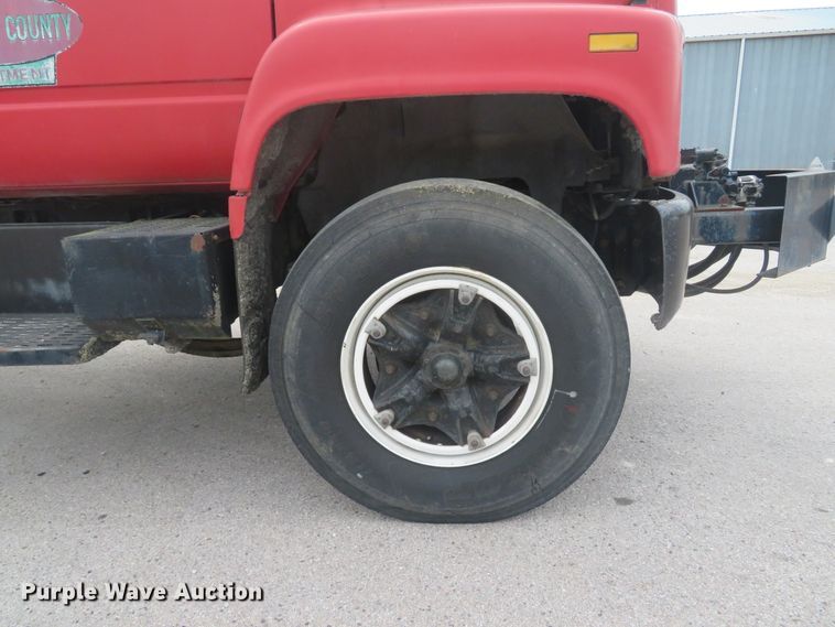 image for item DH1502 1994 Chevrolet Kodiak C6500 oil distribution truck