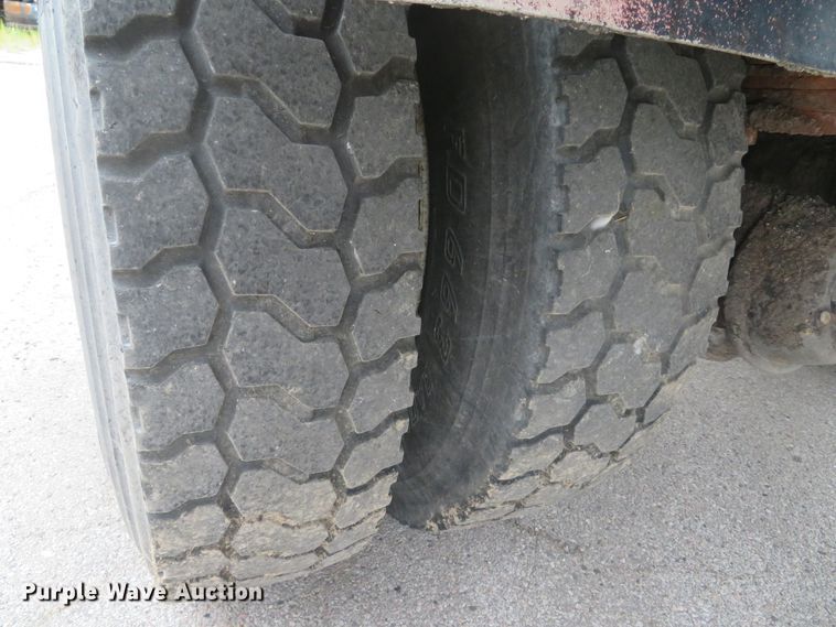 image for item DH1502 1994 Chevrolet Kodiak C6500 oil distribution truck