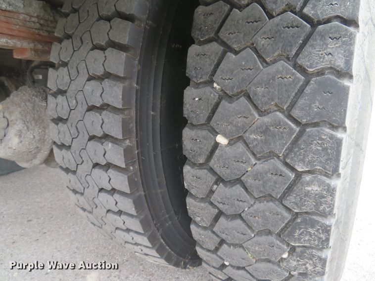 image for item DH1502 1994 Chevrolet Kodiak C6500 oil distribution truck