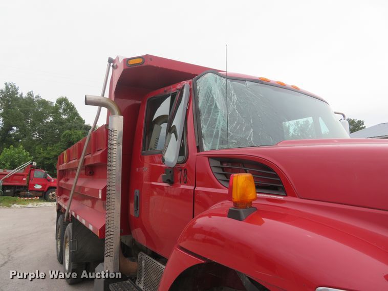 image for item DH1503 2012 International WorkStar 7400 dump truck