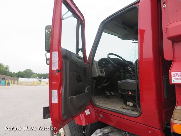 image for item DH1503 2012 International WorkStar 7400 dump truck