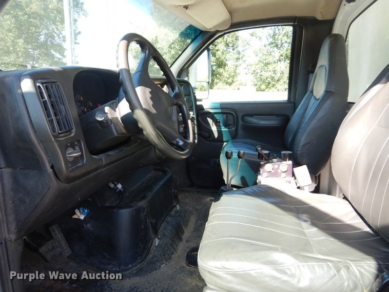 image for item DH1527 2009 GMC C8500 dump truck