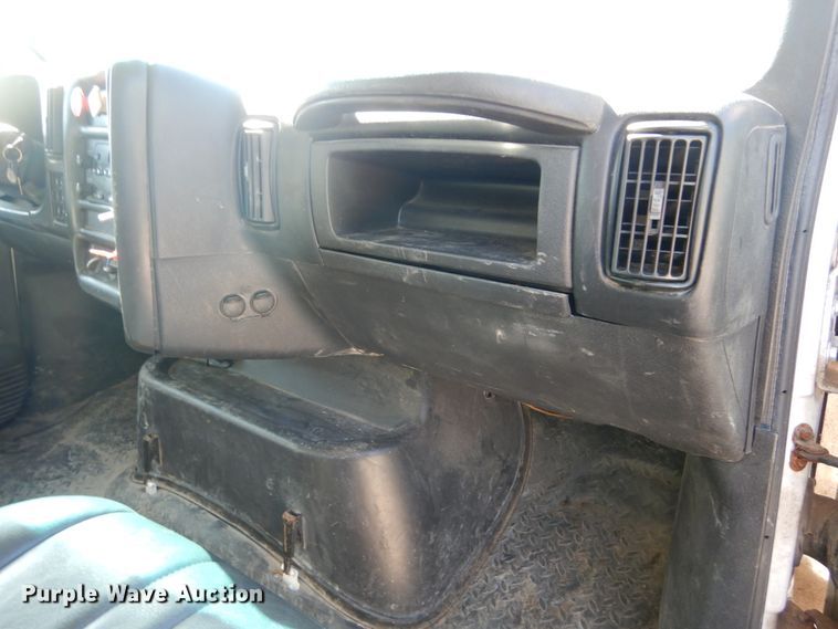 image for item DH1527 2009 GMC C8500 dump truck