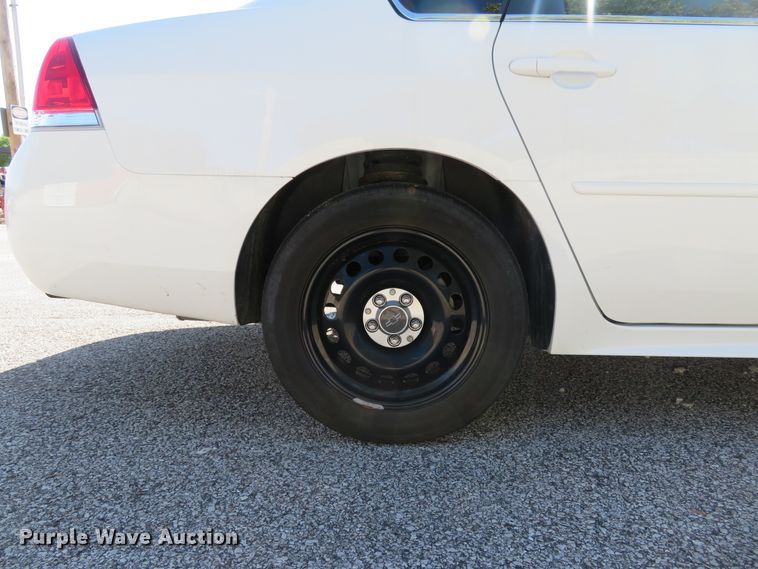 image for item DH1529 2015 Chevrolet Impala Limited Police Cruiser