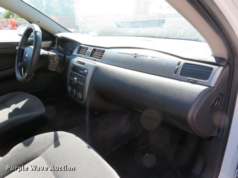 image for item DH1532 2014 Chevrolet Impala Limited Police Cruiser