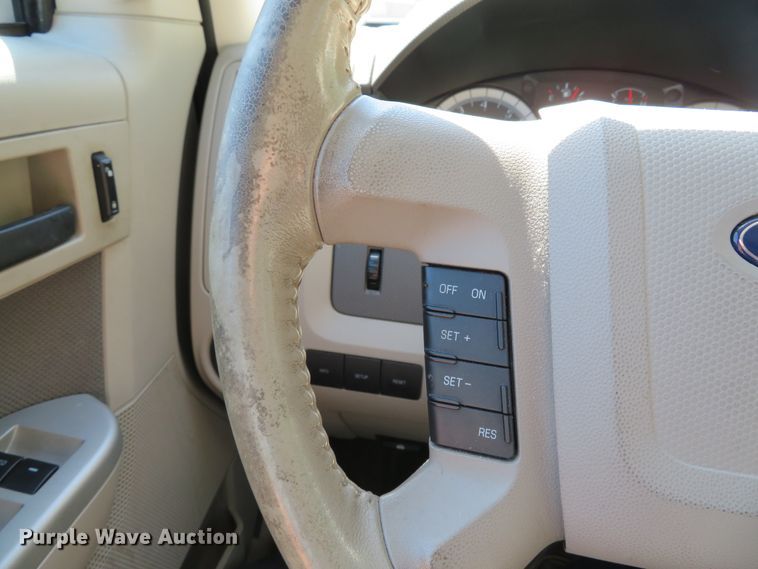 image for item DH1536 2009 Ford Escape XLT SUV