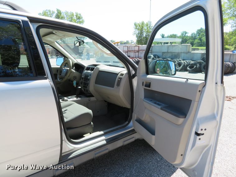 image for item DH1536 2009 Ford Escape XLT SUV