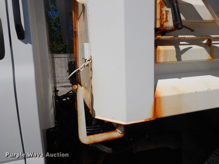 image for item DH1540 2009 Chevrolet C8500 dump truck